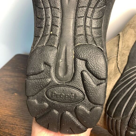 Propet Women's Fairbanks Suede Water Resistant Winter Rain Shearling Boot Size 9 - Picture 7 of 9